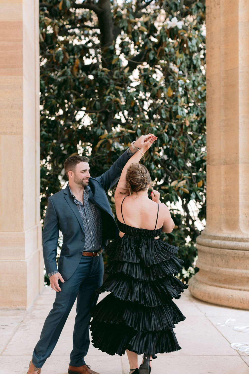 Emily and Joe's Philly Art Museum Engagement Session