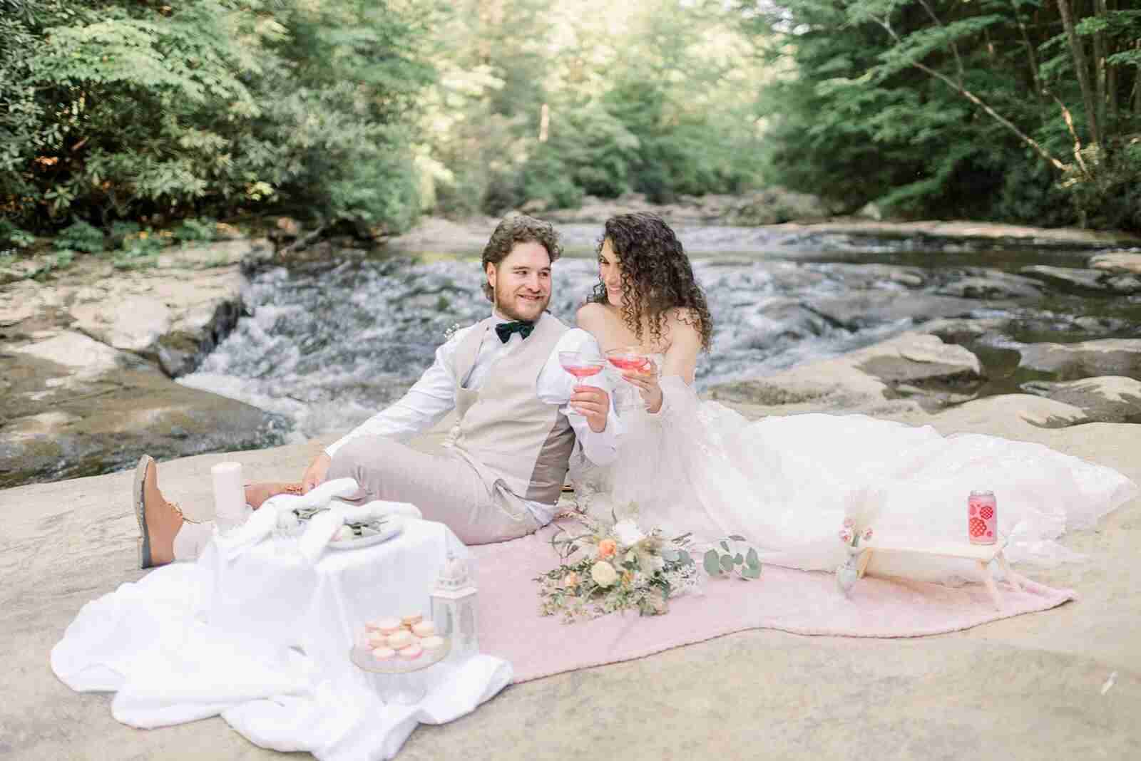Picturesque Elopement Inspiration at Ohiopyle State Park