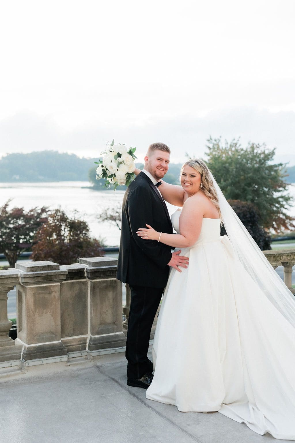 A Chic Black and White Wedding at Historic King Mansion